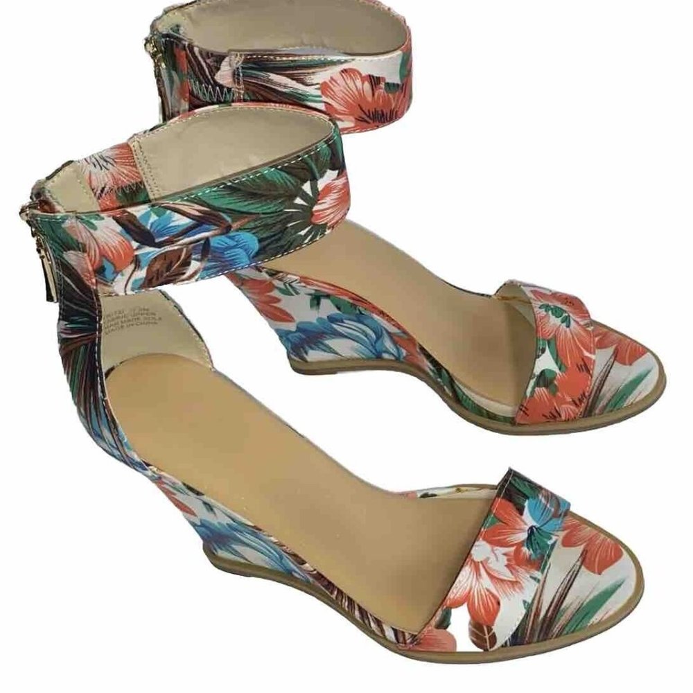 Y2K Shoes Tropical Sandals 4” Wedge Strappy Colorful Floral Boho 7.5
